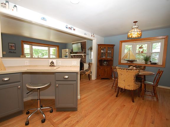 5th image of 7544 Bratton Cir