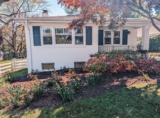 311 Edwards Ferry Rd NE, Leesburg, VA 20176