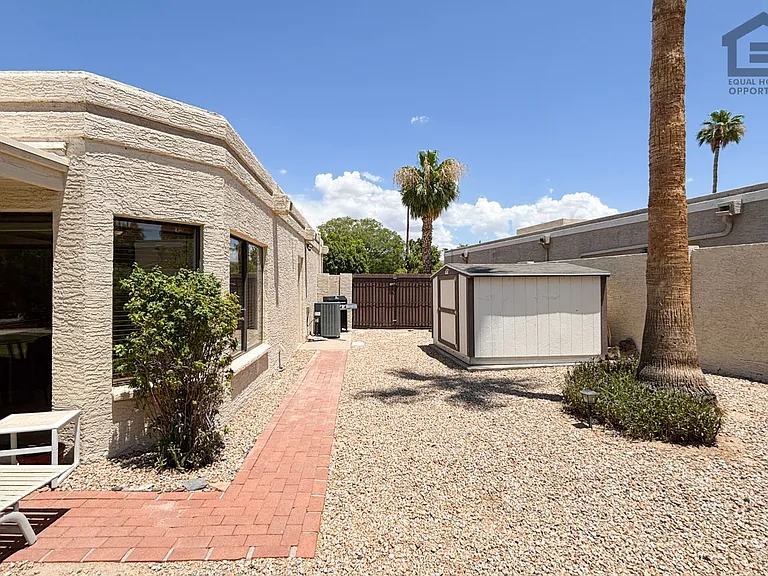 10943 E Palomino Rd — Photo 49