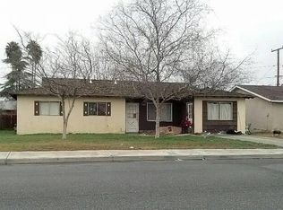 10876 Beverly Dr, Hanford, CA 93230