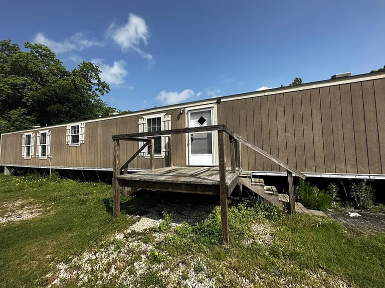 15600 Heckaman Loop — Photo 1