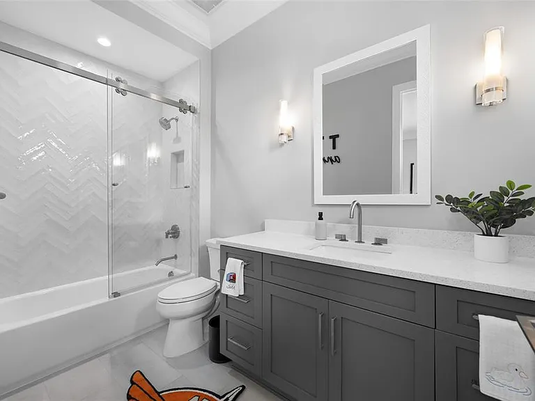 2623 S Parkview St — Photo 31
