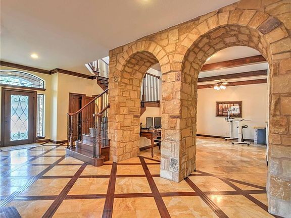 4th image of this home