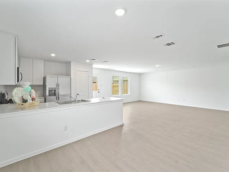 6318 Marigold Blaze Dr — Photo 8
