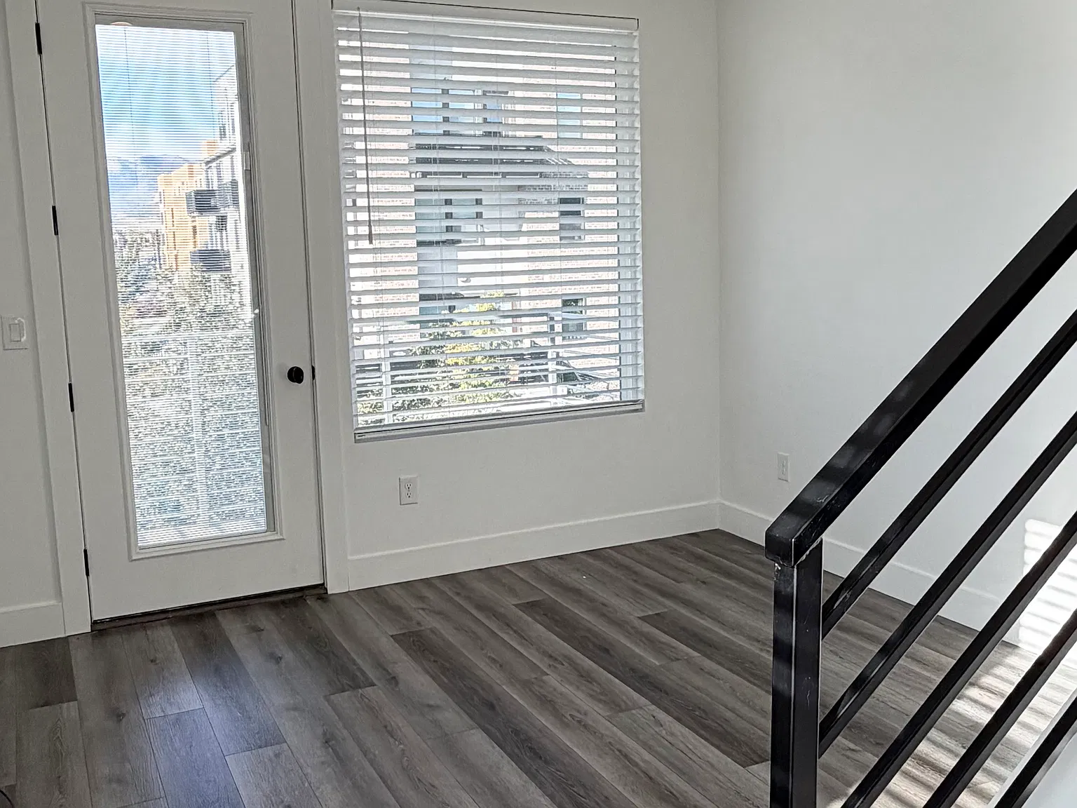 2 bed, 1.5 bath, 1596 sqft, $2,650 — Photo 4