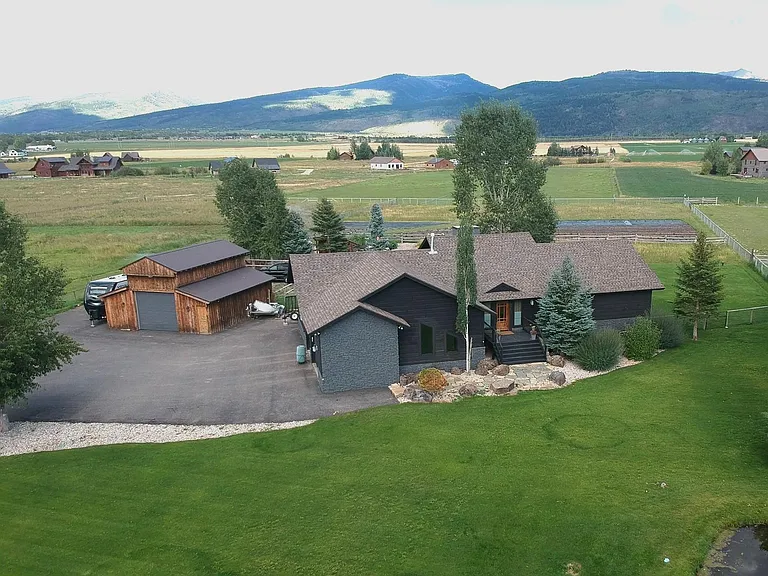 6863 Shire Ridge Dr — Photo 19