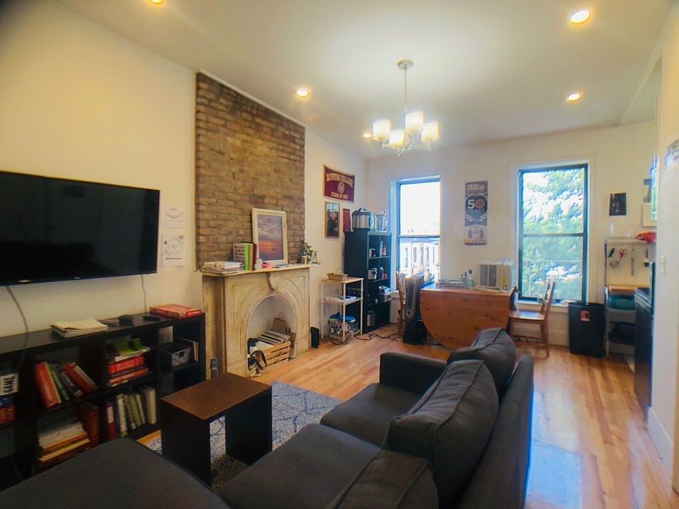 1st image of 421 6th St #4