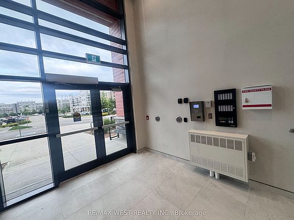 3rd image of 4 Kimberly Ln #325
