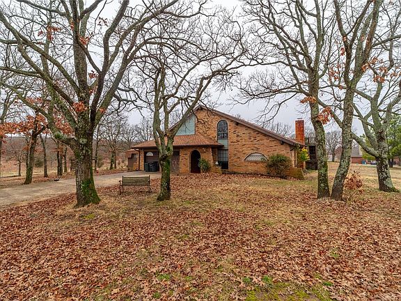 2nd image of 96 Heatherwood Way