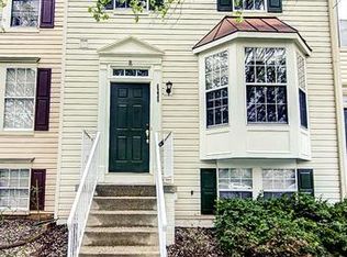 8235 Vermont Pl, Manassas, VA 20111