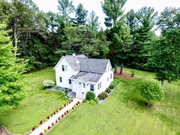 31890 Lily St NW, Cambridge, MN 55008