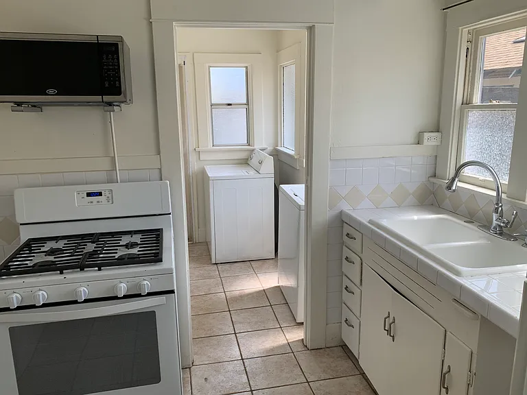 3901 Goldfinch St — Photo 21