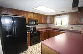 2nd image of 168 Lake Chateau Dr