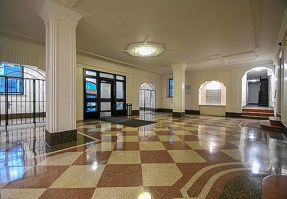 4th image of 2101 Cedar Ave APT 8D