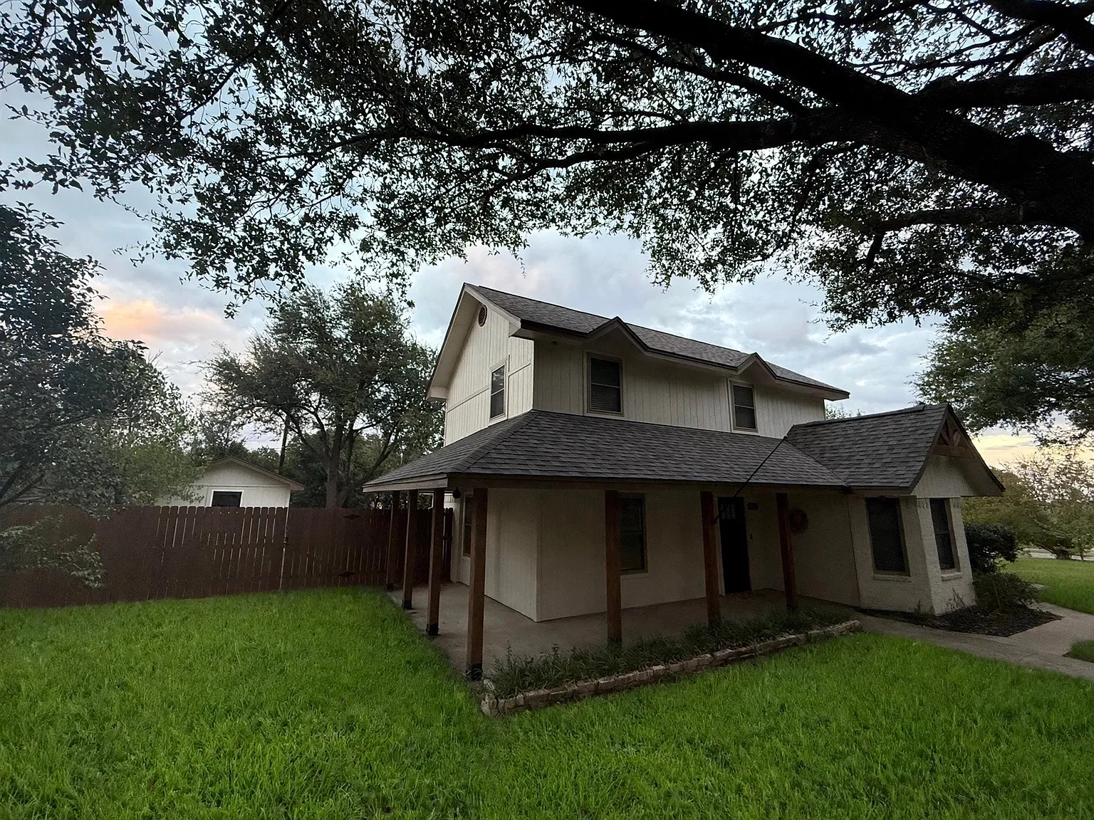 3 bed, 1627 sqft, $2,500 — Photo 2