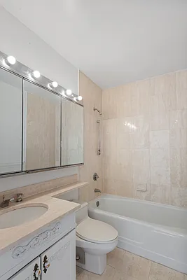 Sold by Nest Seekers International | media 6