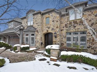 19400 Frazier Dr, Rocky River, OH