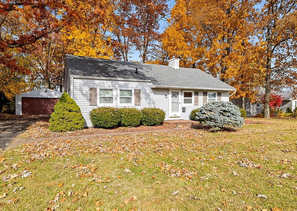 1st image of 1120 Overlook Dr