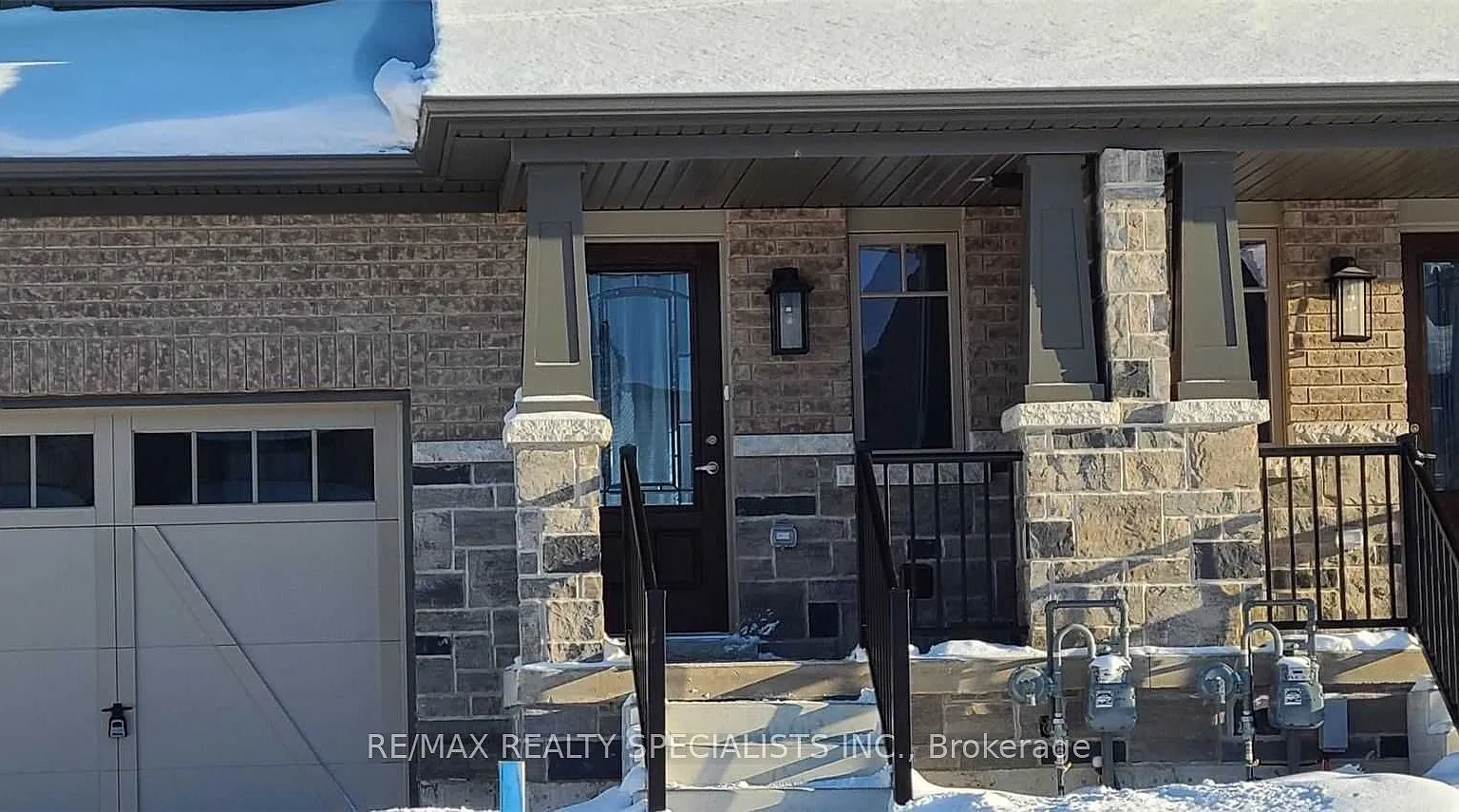 3 bed, $2,300 — Photo 1