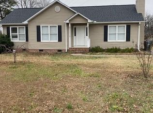 205 Trent Dr, Taylors, SC 29687