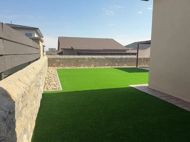 14757 Mike A Mendoza Ave — Photo 14
