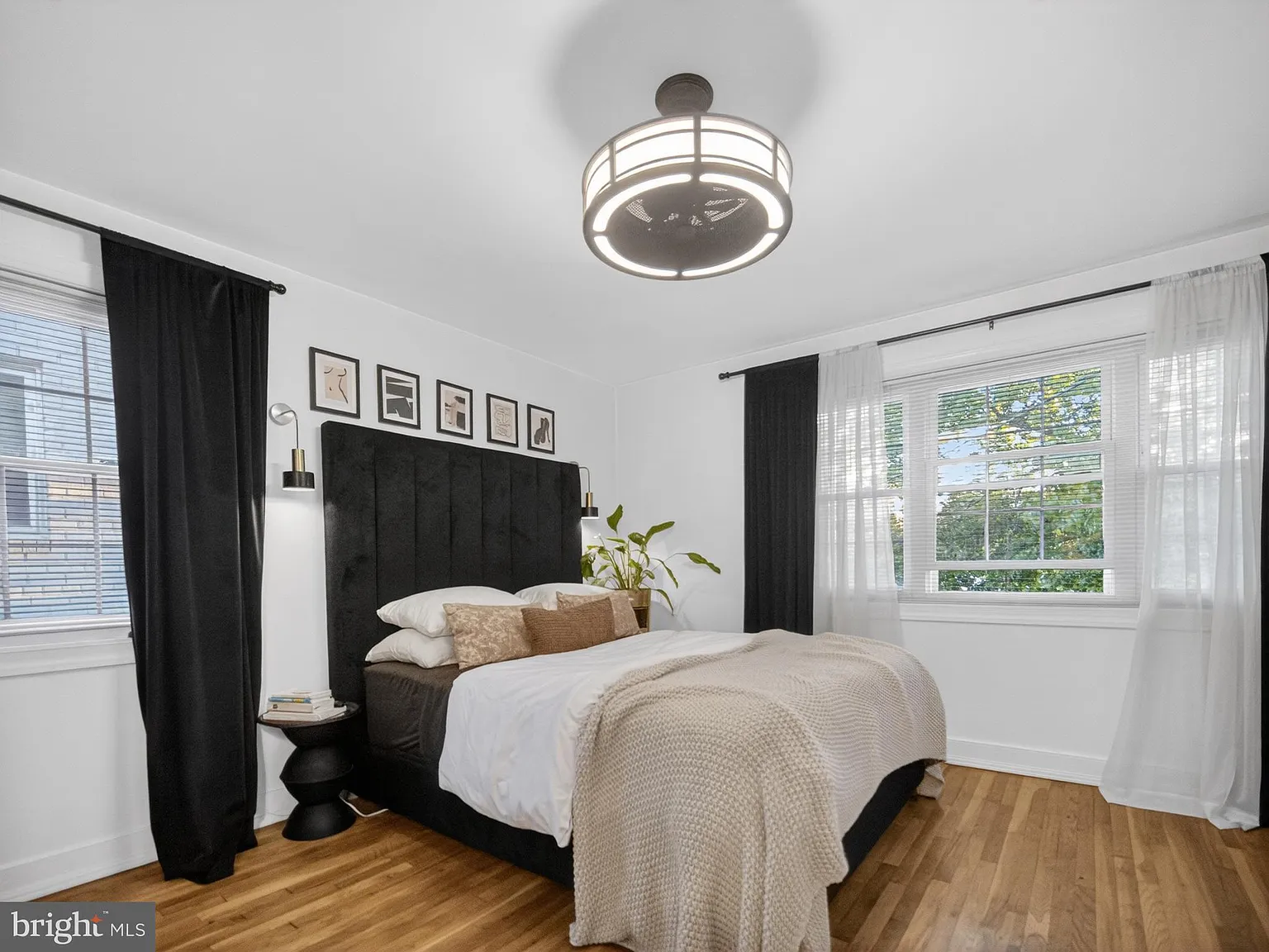 3 bed, 2.0 bath, 1323 sqft, $3,000 — Photo 4
