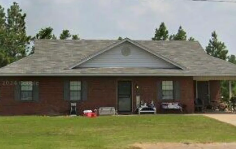 2212 Union Ave W