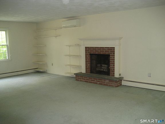 3rd image of 12 Tanglewood Drive