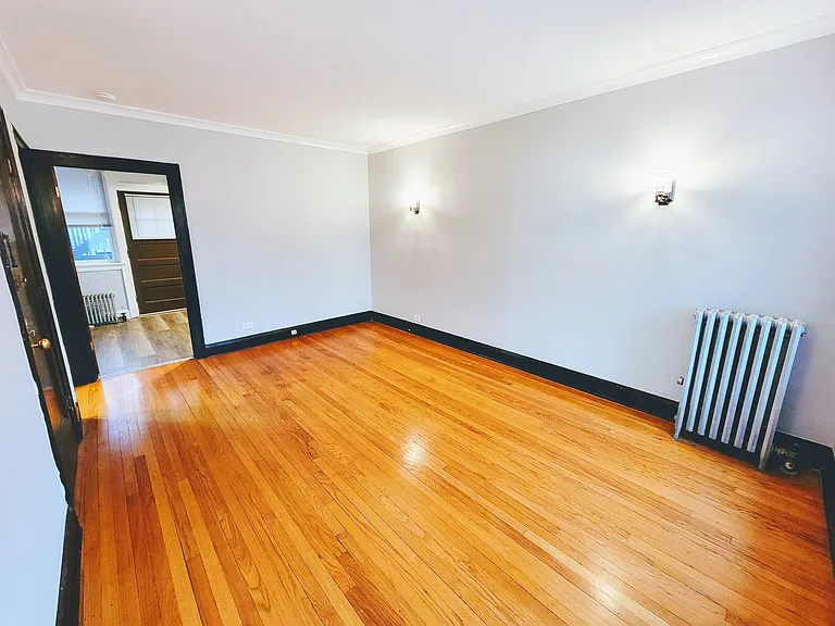 1900 W Wilson Ave #3A — Photo 7