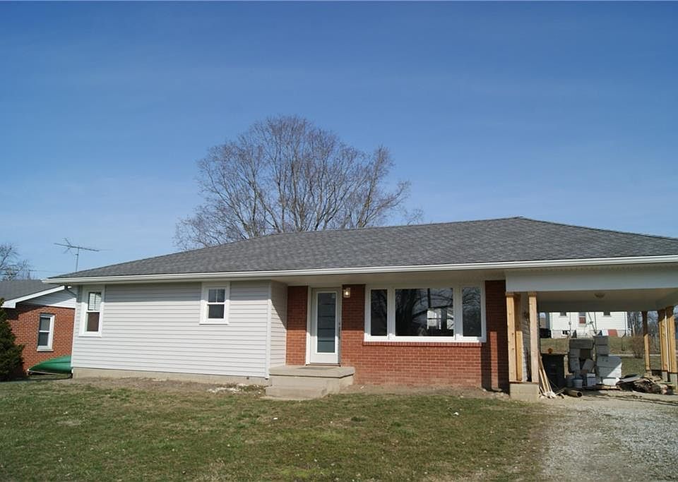 1st image of 111 E Harrison Dr