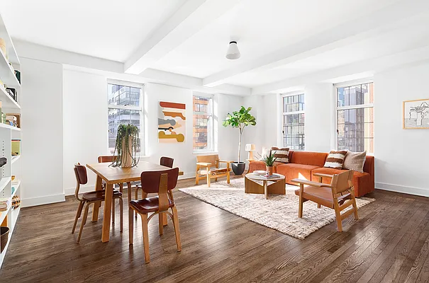 Sold by Compass | media 18