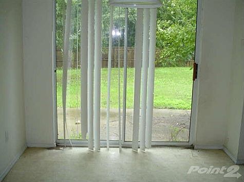 3rd image of 3009 Saint Zachary Dr