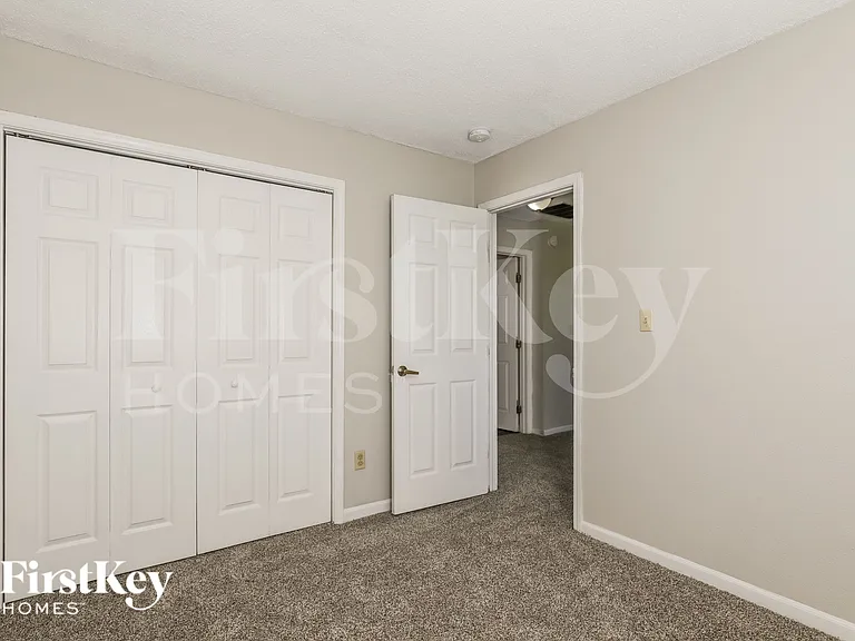 8813 Brassport Cir — Photo 12