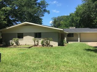 609 N Post St, Gladewater, TX 75647