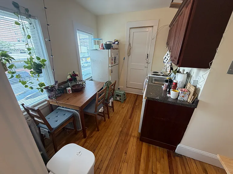 384 Washington St #2B — Photo 3