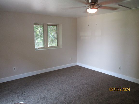 4th image of 1020 Park Ave #A