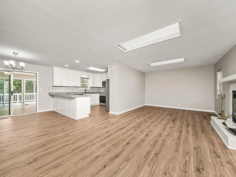 150 Pomeroy Dr — Photo 40