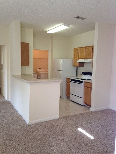 Stove, refrigerator, dishwasher, ice maker & disposal