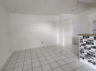 37 W 37th St, Hialeah, FL 33012