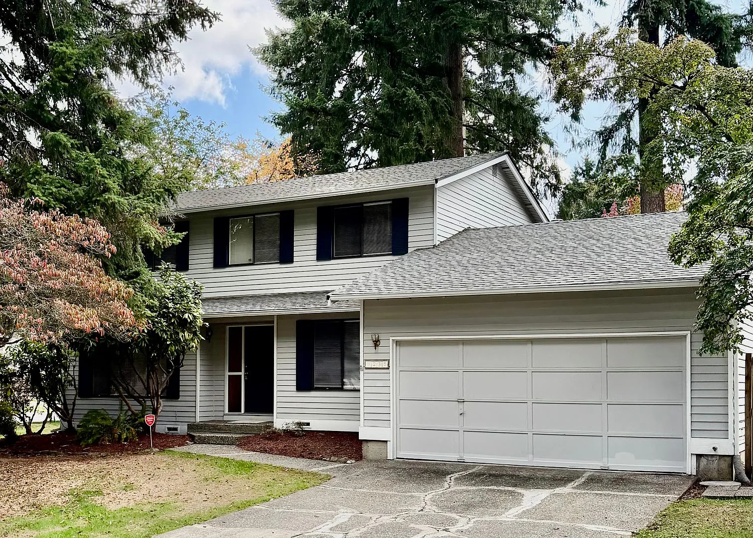4 Bed / 2.5 Bath Finn Hill home in Kirkland $3,695/month — Photo 1