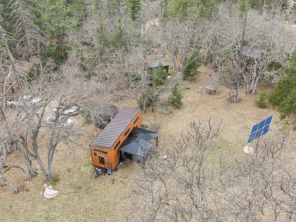 2nd image of 1203 Tyler Creek Rd