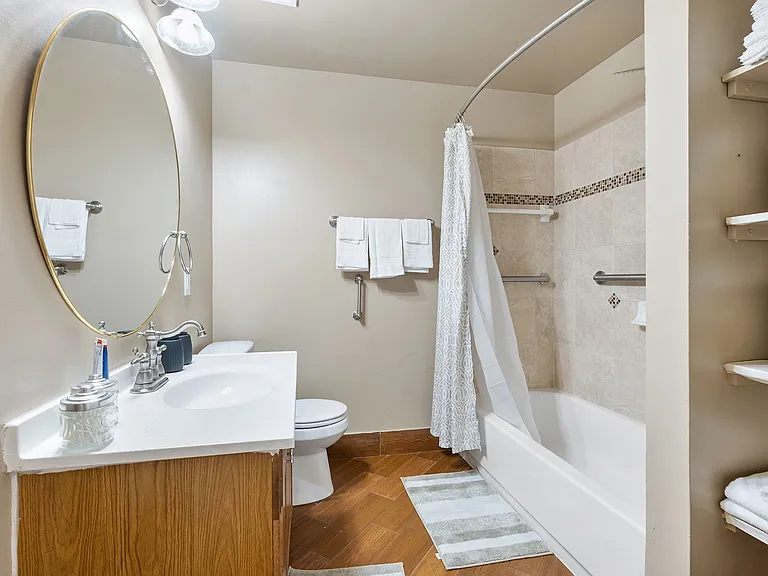 3648 NW 83rd Ln — Photo 6