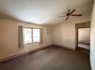 410 Cedar Ct #5, Menomonie, WI 54751