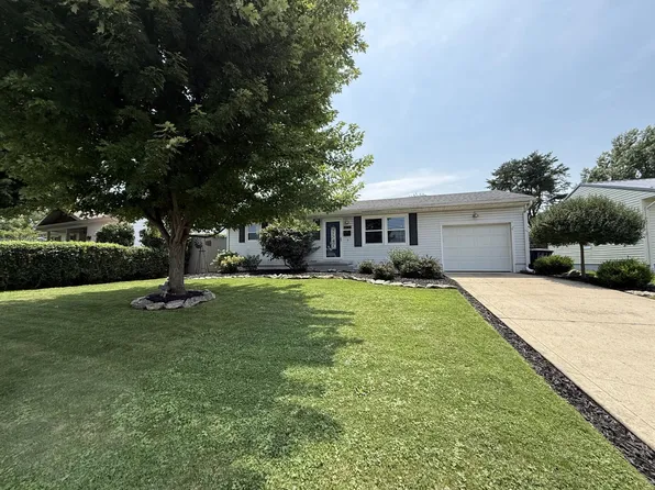 1836 Zimmer St, Lancaster, OH 43130