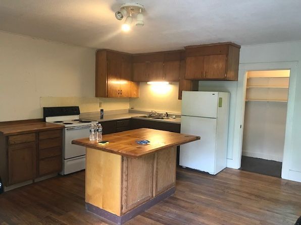 18 Central St APT 3