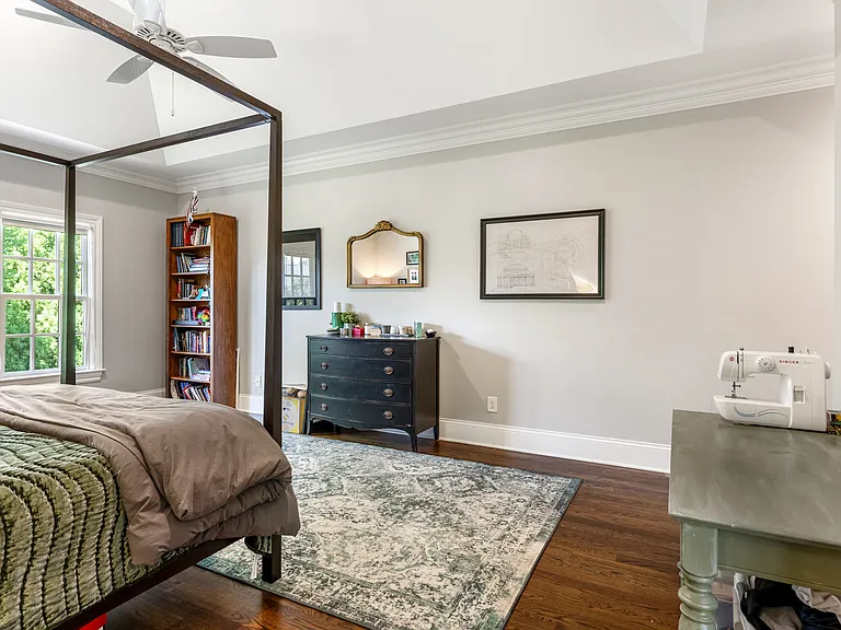 5910 Saint John Ln — Photo 33