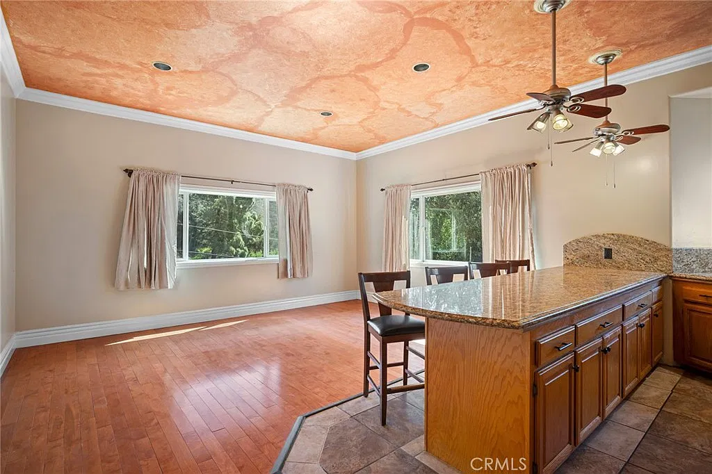 3 bed, 2200 sqft, $5,300 — Photo 1