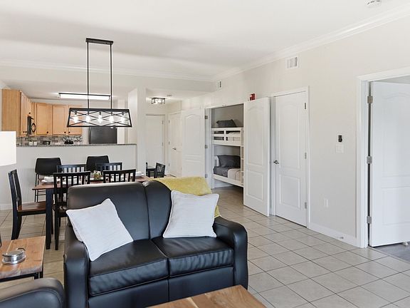 3rd image of 124 Plaza Dr Unit 1104