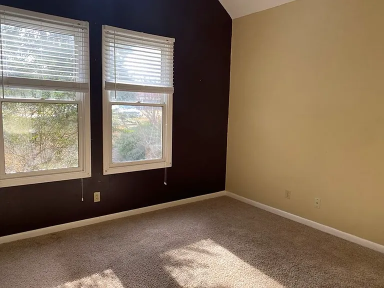 409 Bell Ave — Photo 5