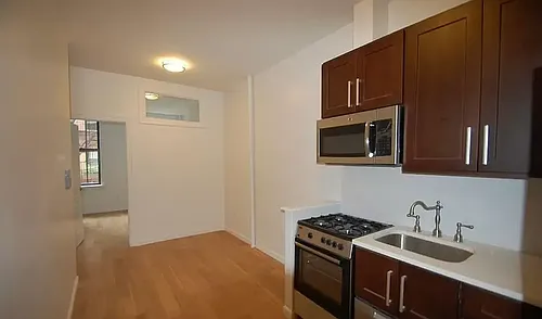 226 E 3rd St #1A Photo 1 226 E 3rd St #1A Photo 1